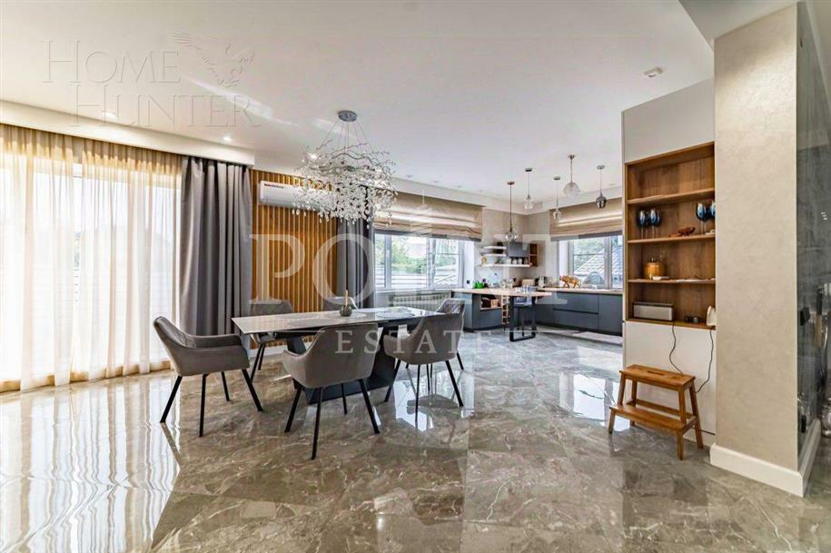 2-этажный коттедж 673 м² с отделкой