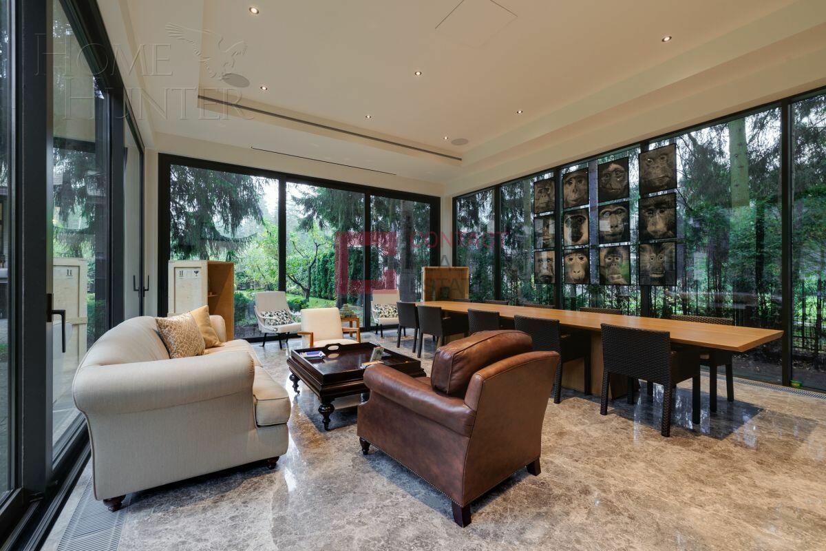 2-этажный коттедж 1 135 м² с отделкой