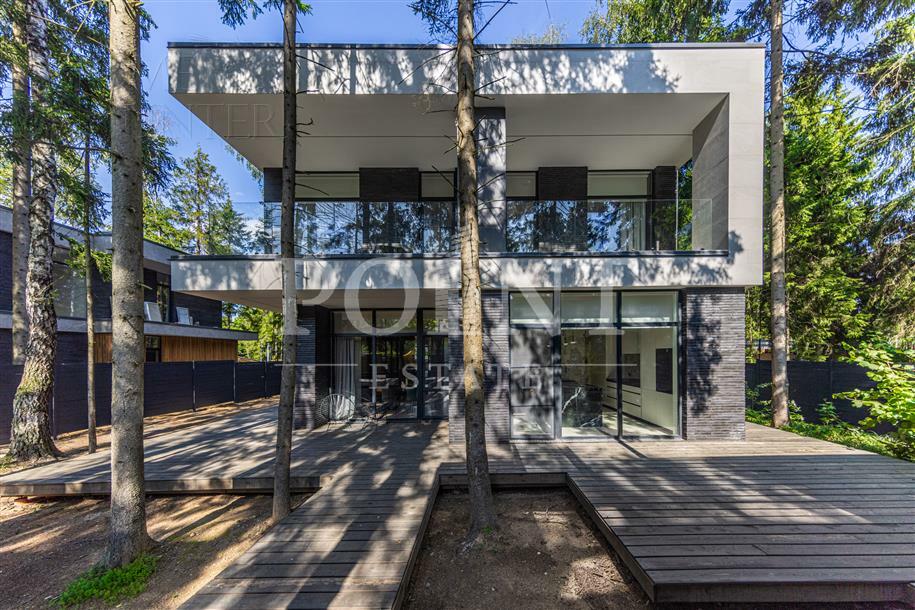 2-этажный коттедж 216 м² с отделкой