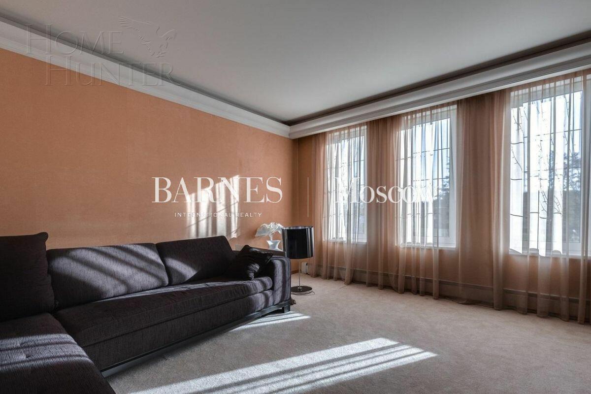 2-этажный коттедж 550 м² с отделкой