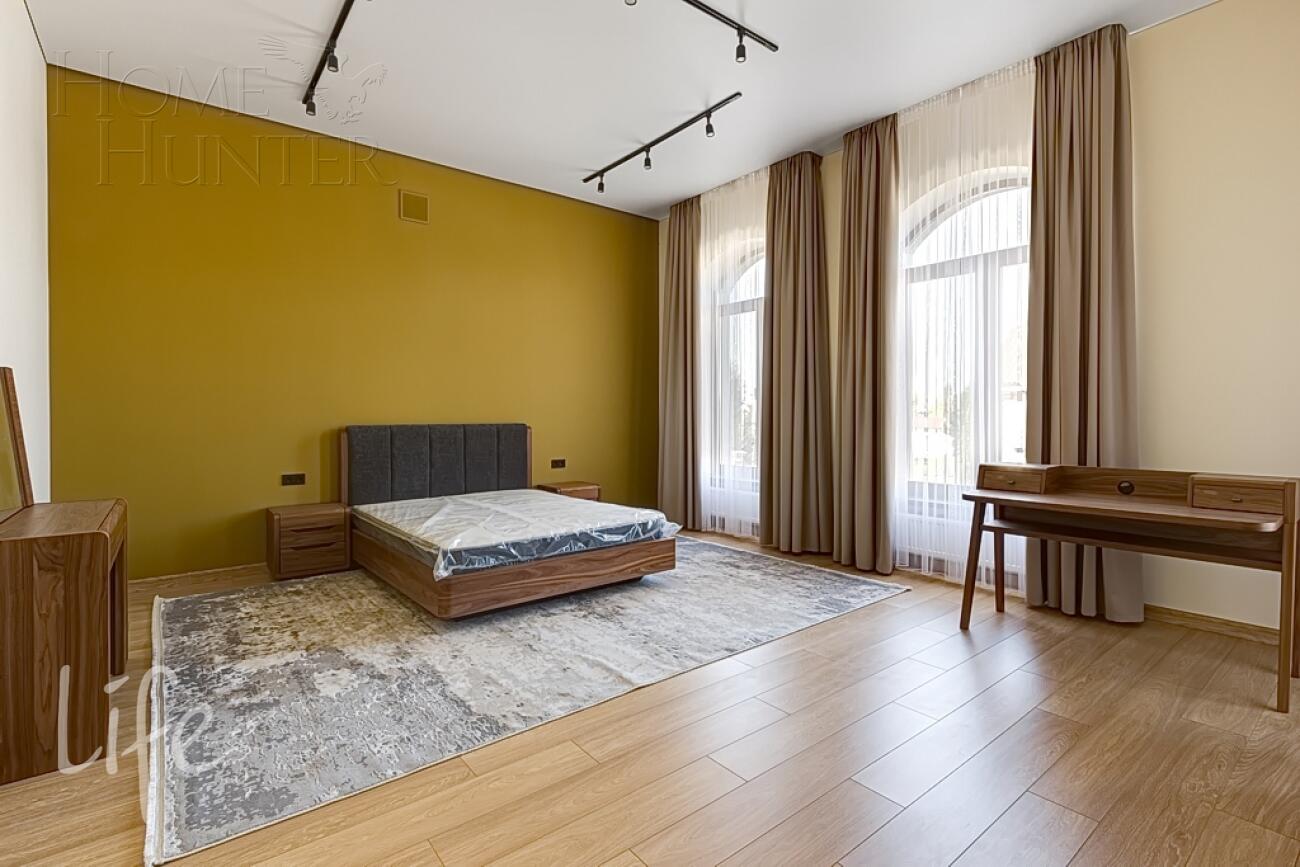 2-этажный коттедж 1 327 м² с отделкой