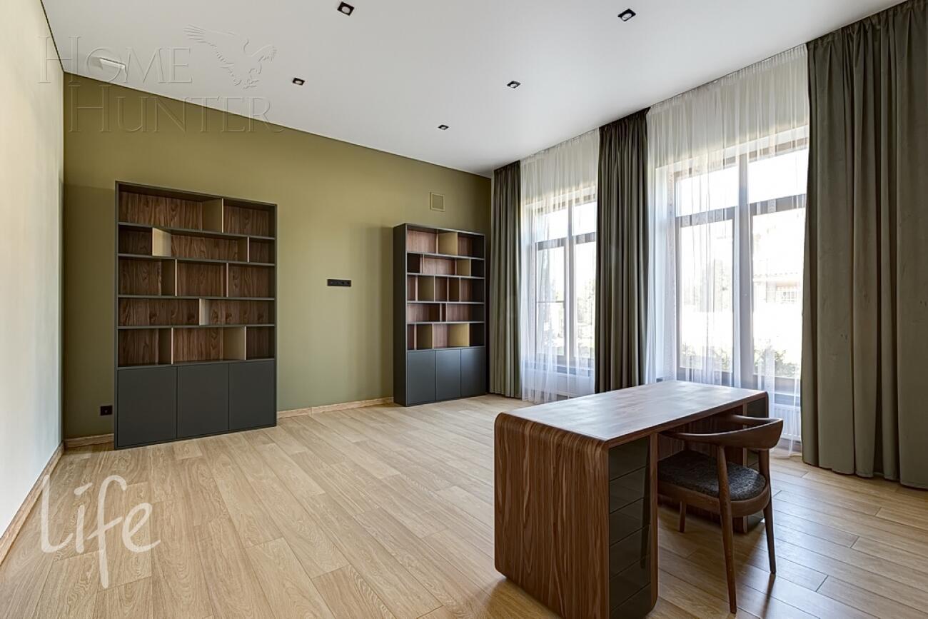 2-этажный коттедж 1 327 м² с отделкой