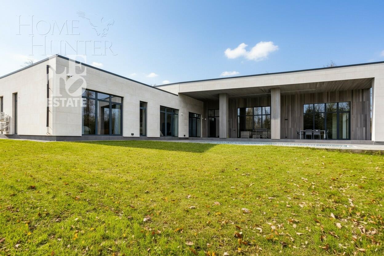 1-этажный коттедж 440 м² с отделкой