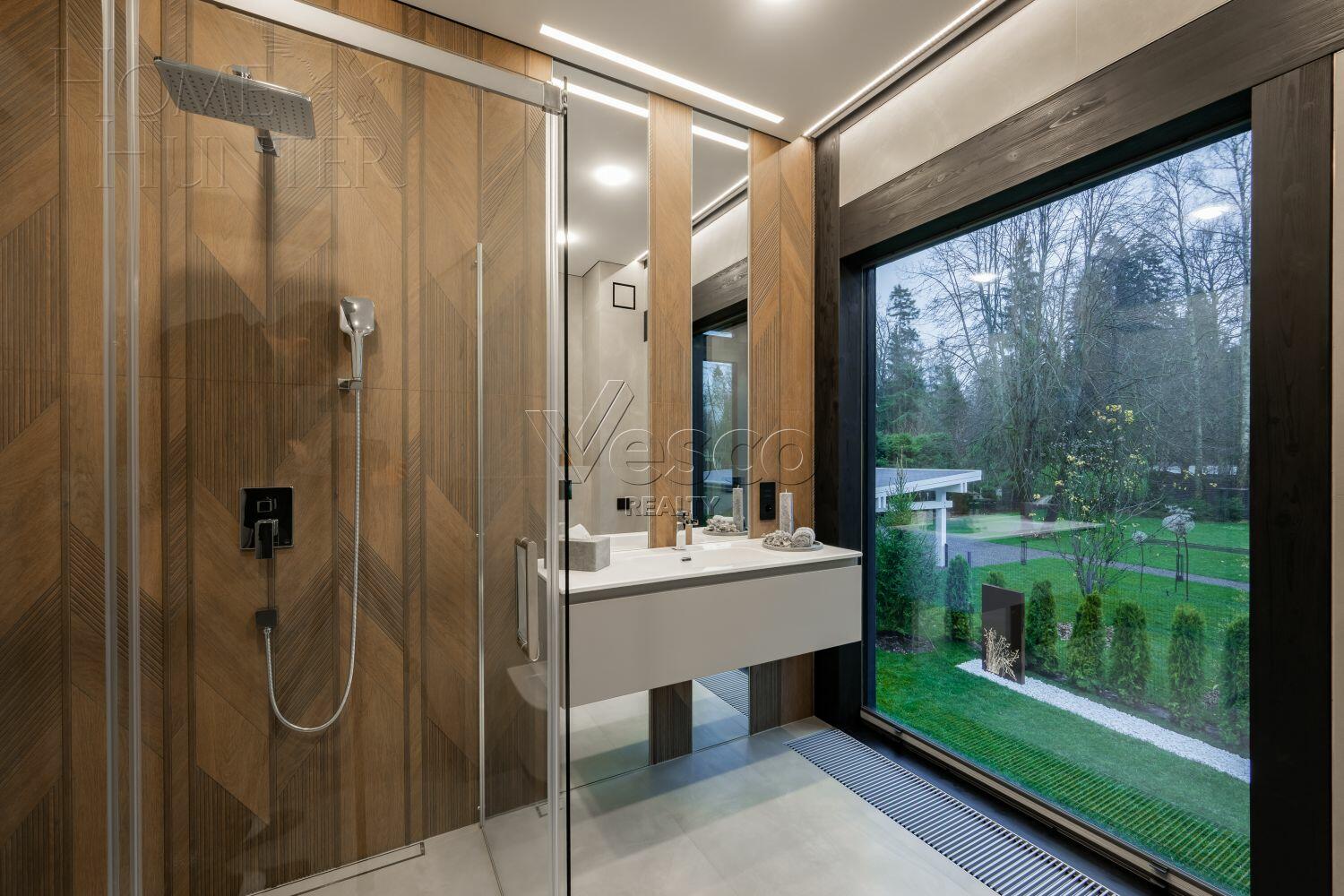 2-этажный коттедж 325 м² с отделкой