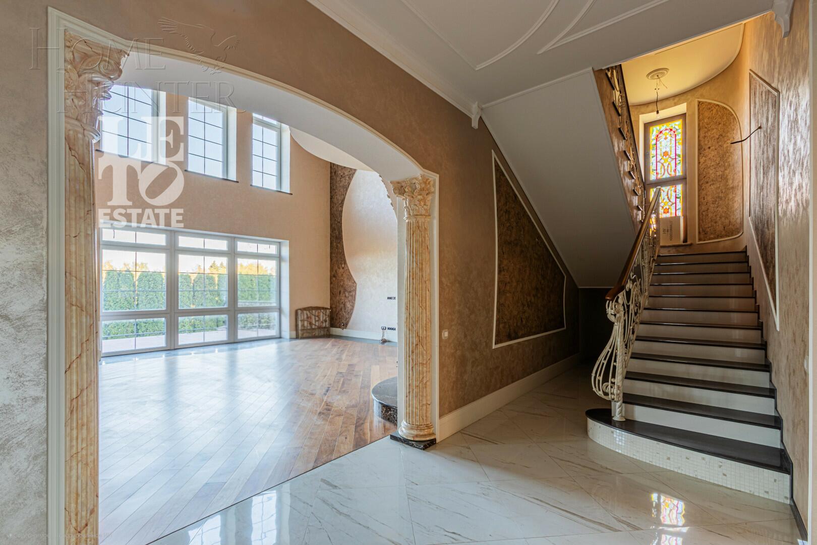 2-этажный коттедж 740 м² с отделкой