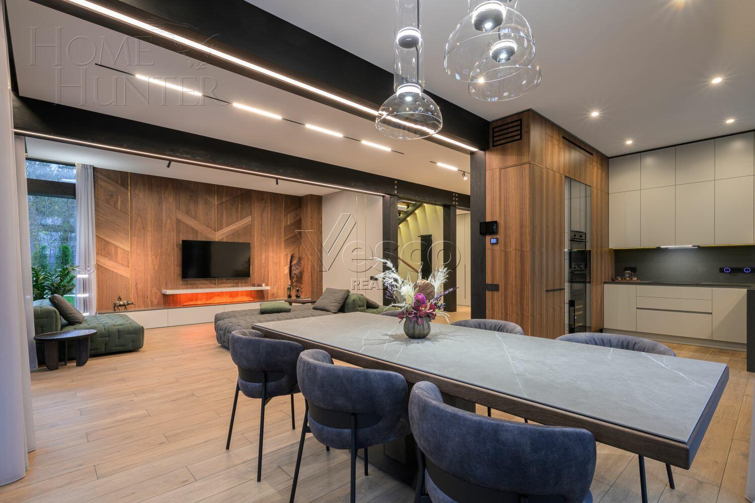 2-этажный коттедж 325 м² с отделкой