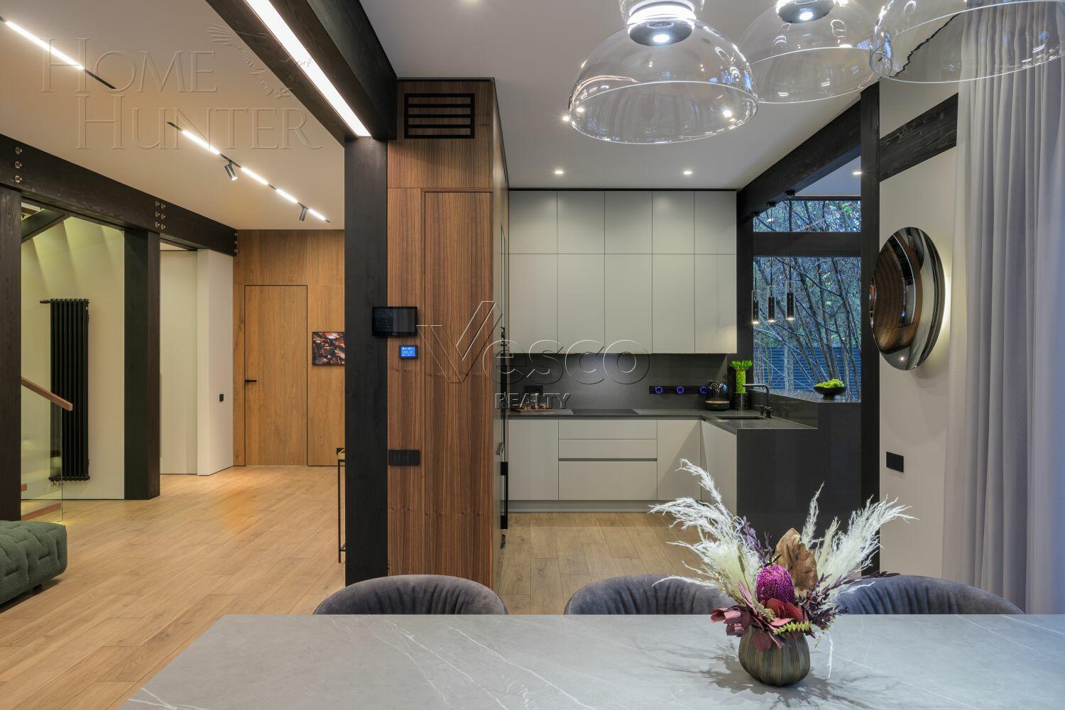 2-этажный коттедж 325 м² с отделкой