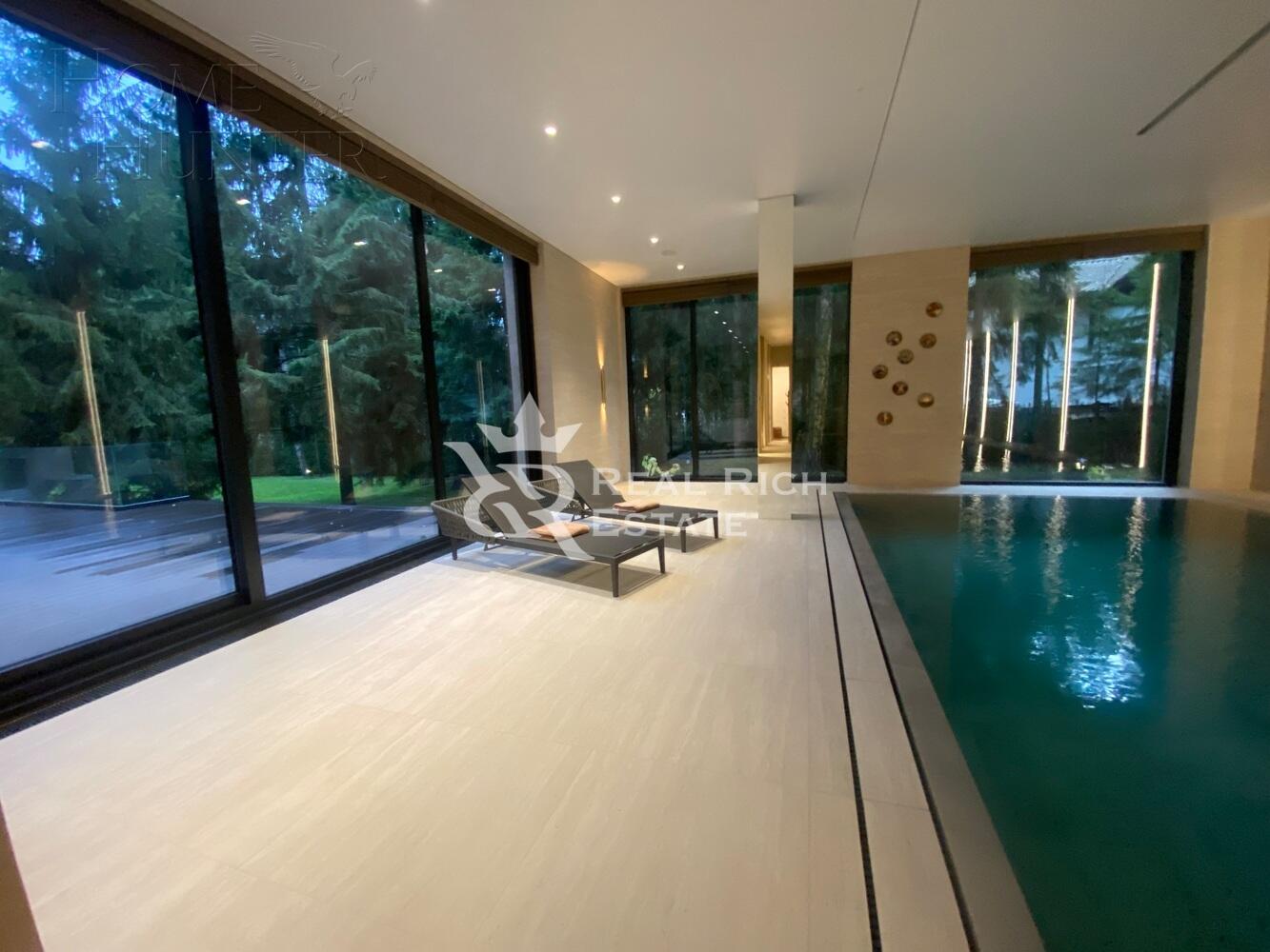 2-этажный коттедж 1 200 м² с отделкой