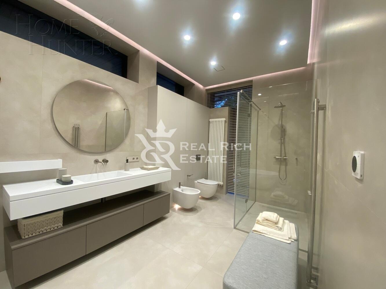 2-этажный коттедж 1 200 м² с отделкой