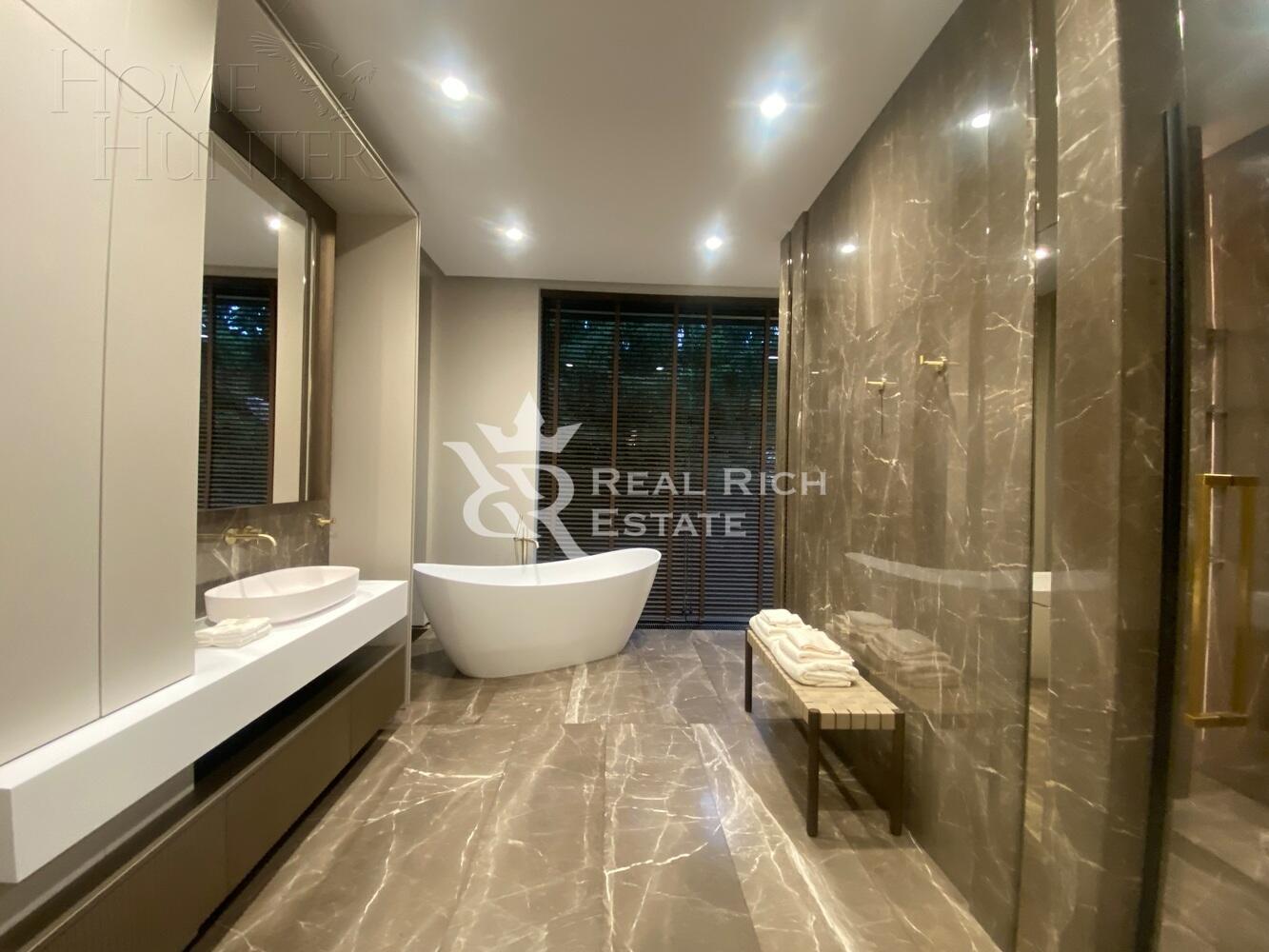 2-этажный коттедж 1 200 м² с отделкой