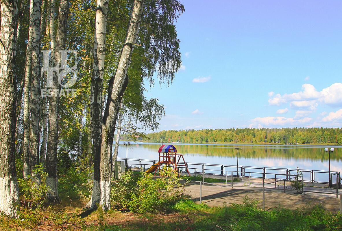 2-этажный коттедж 740 м² с отделкой