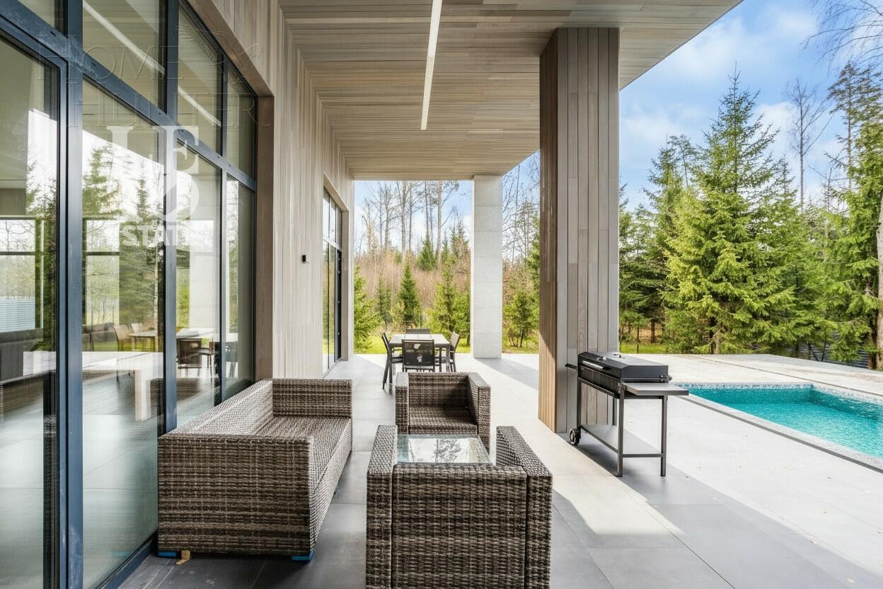 1-этажный коттедж 440 м² с отделкой