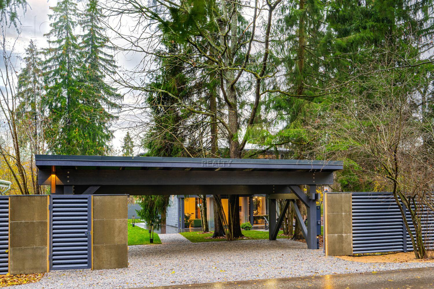 2-этажный коттедж 325 м² с отделкой