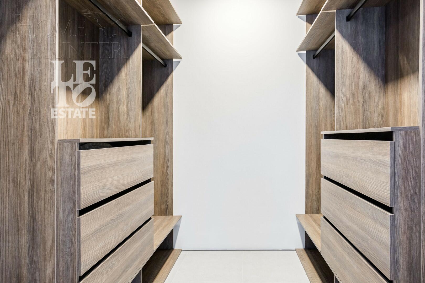 1-этажный коттедж 440 м² с отделкой