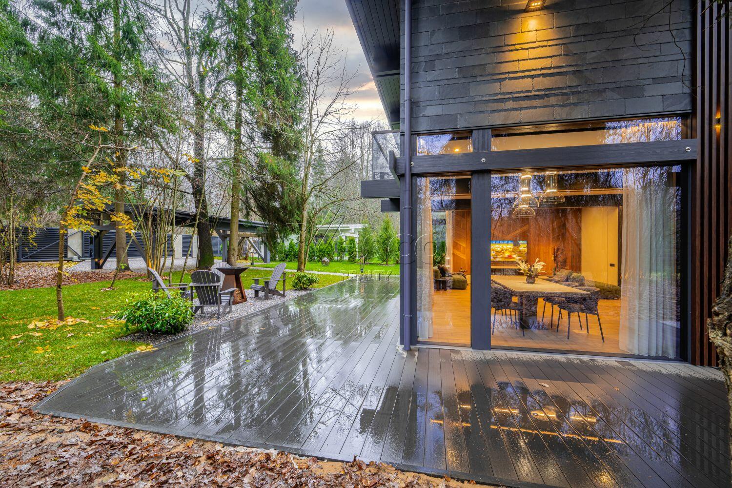 2-этажный коттедж 325 м² с отделкой