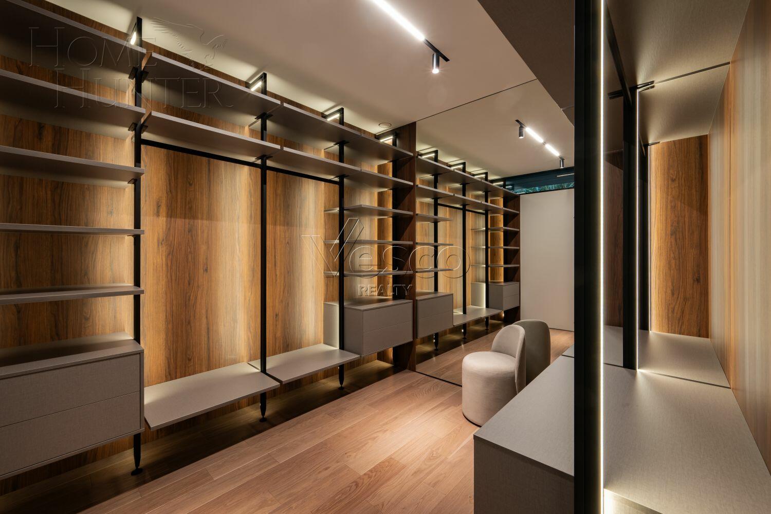 2-этажный коттедж 325 м² с отделкой