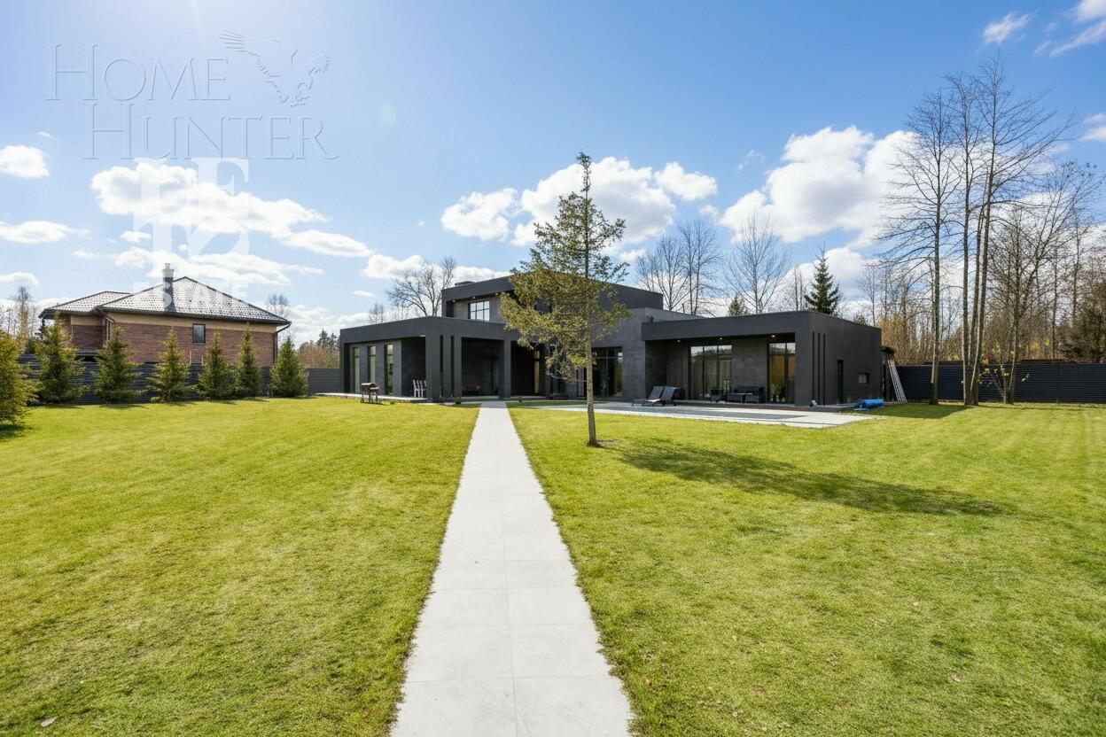 2-этажный коттедж 450 м² с отделкой