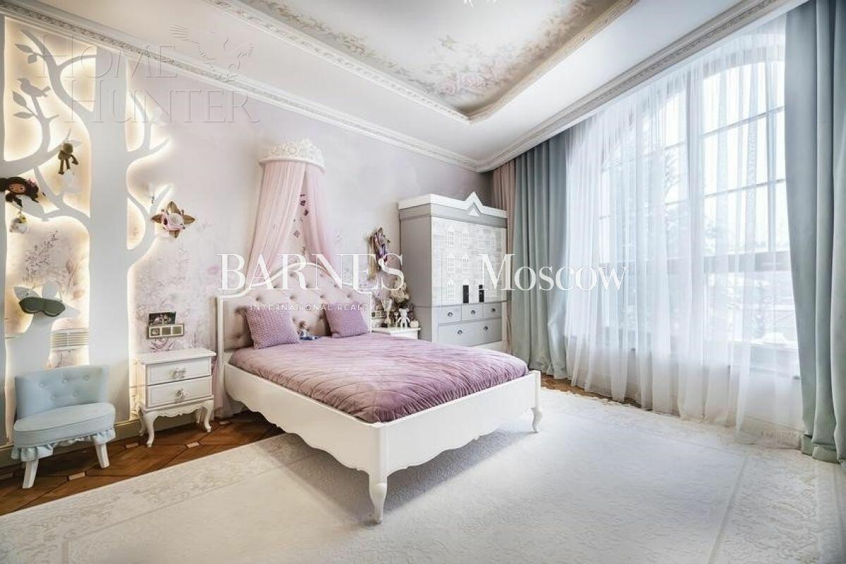 2-этажный коттедж 1 000 м² с отделкой