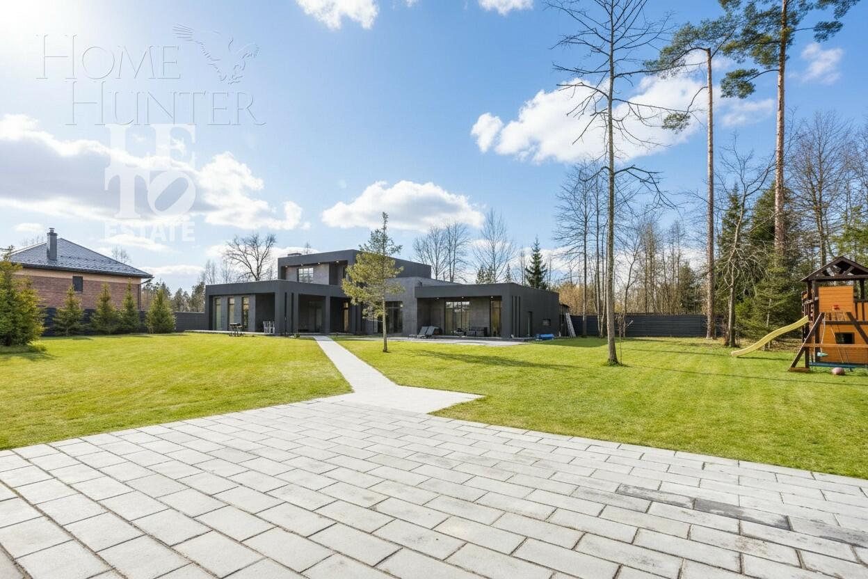 2-этажный коттедж 450 м² с отделкой