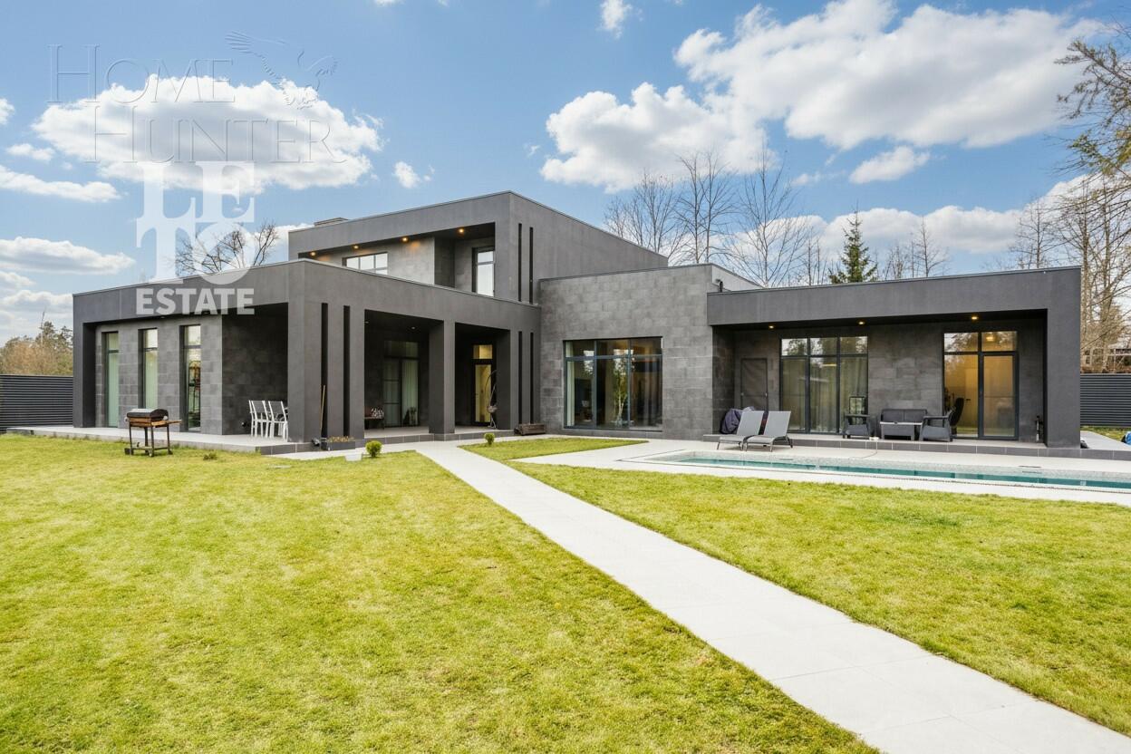 2-этажный коттедж 450 м² с отделкой