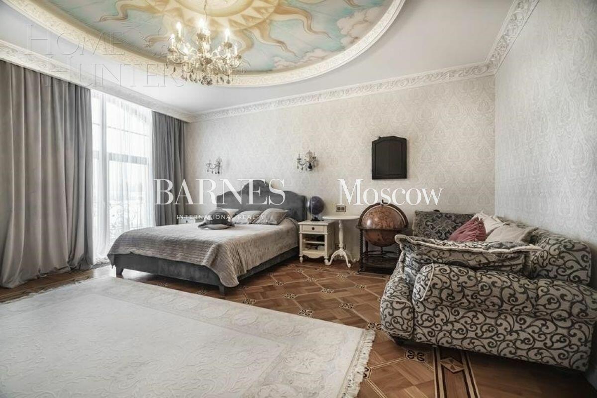 2-этажный коттедж 1 000 м² с отделкой