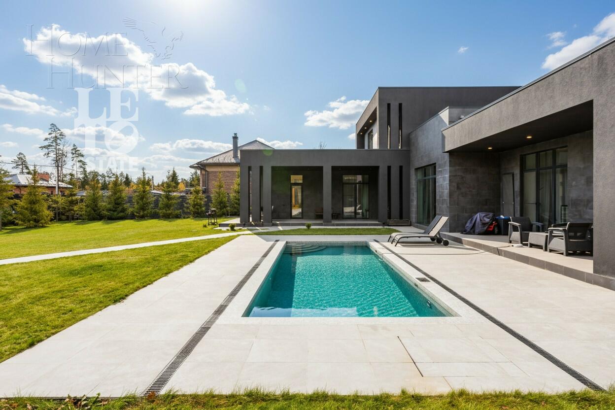 2-этажный коттедж 450 м² с отделкой