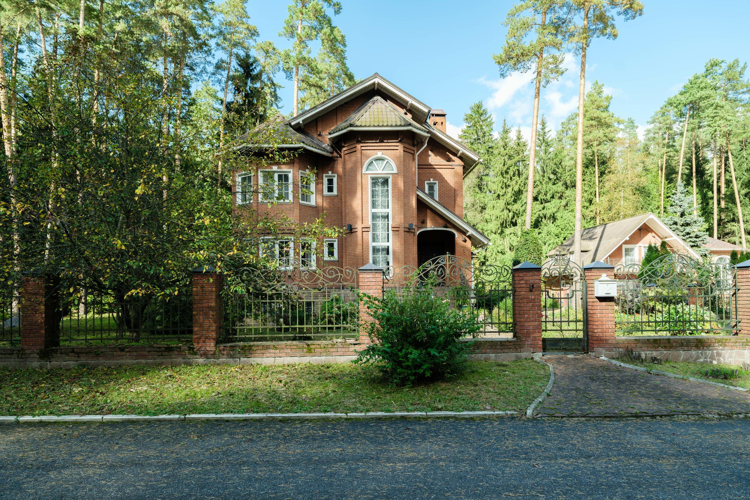 2-этажный коттедж 444 м² с отделкой