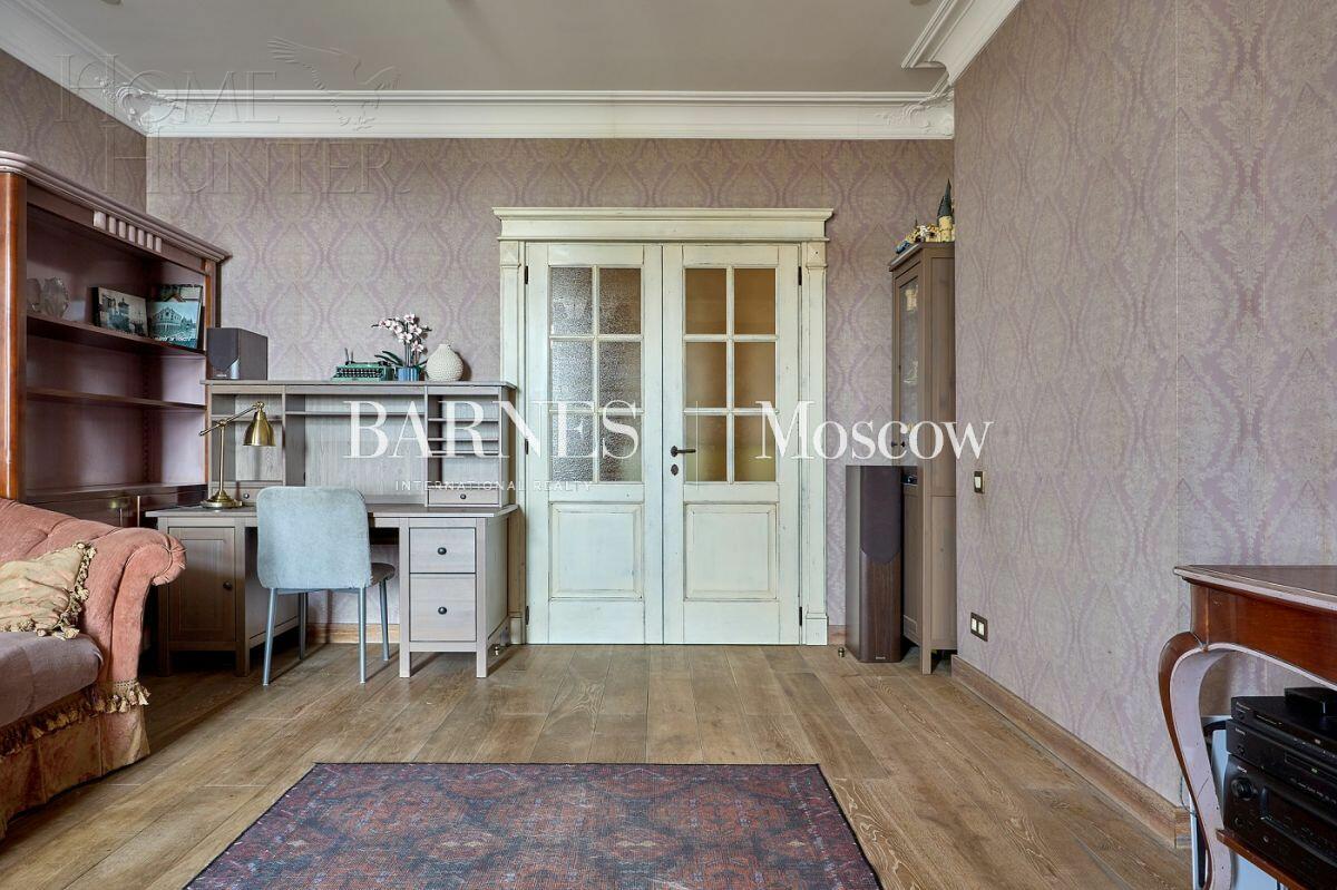 4-КОМН. КВАРТИРА С ОТДЕЛКОЙ 177.6 М² НА 10 ЭТАЖЕ