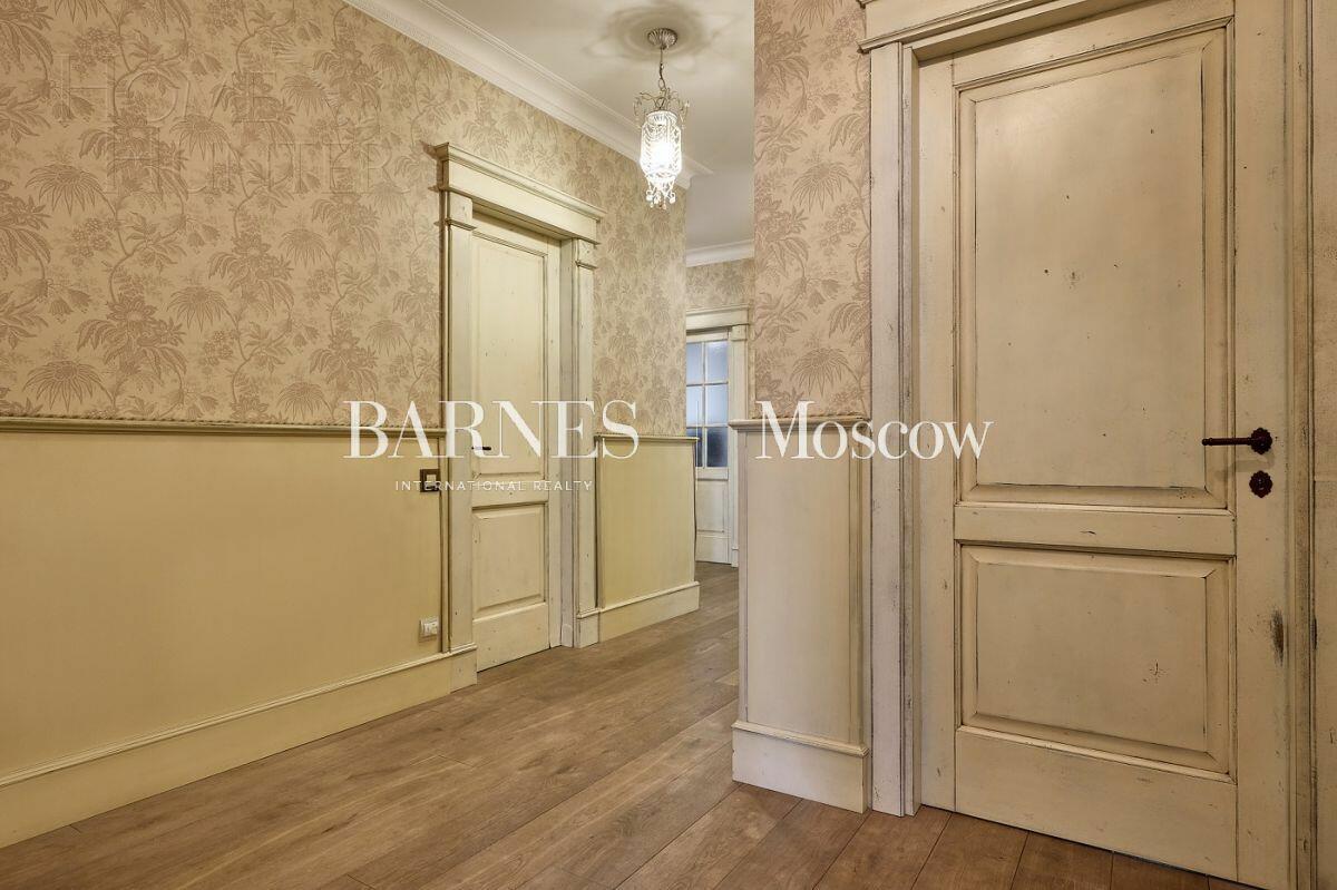 4-КОМН. КВАРТИРА С ОТДЕЛКОЙ 177.6 М² НА 10 ЭТАЖЕ