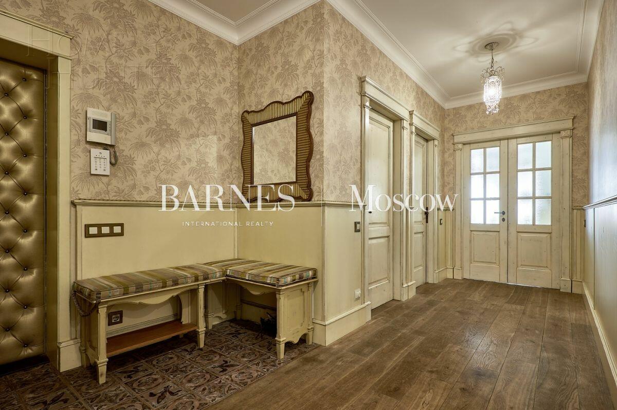 4-КОМН. КВАРТИРА С ОТДЕЛКОЙ 177.6 М² НА 10 ЭТАЖЕ