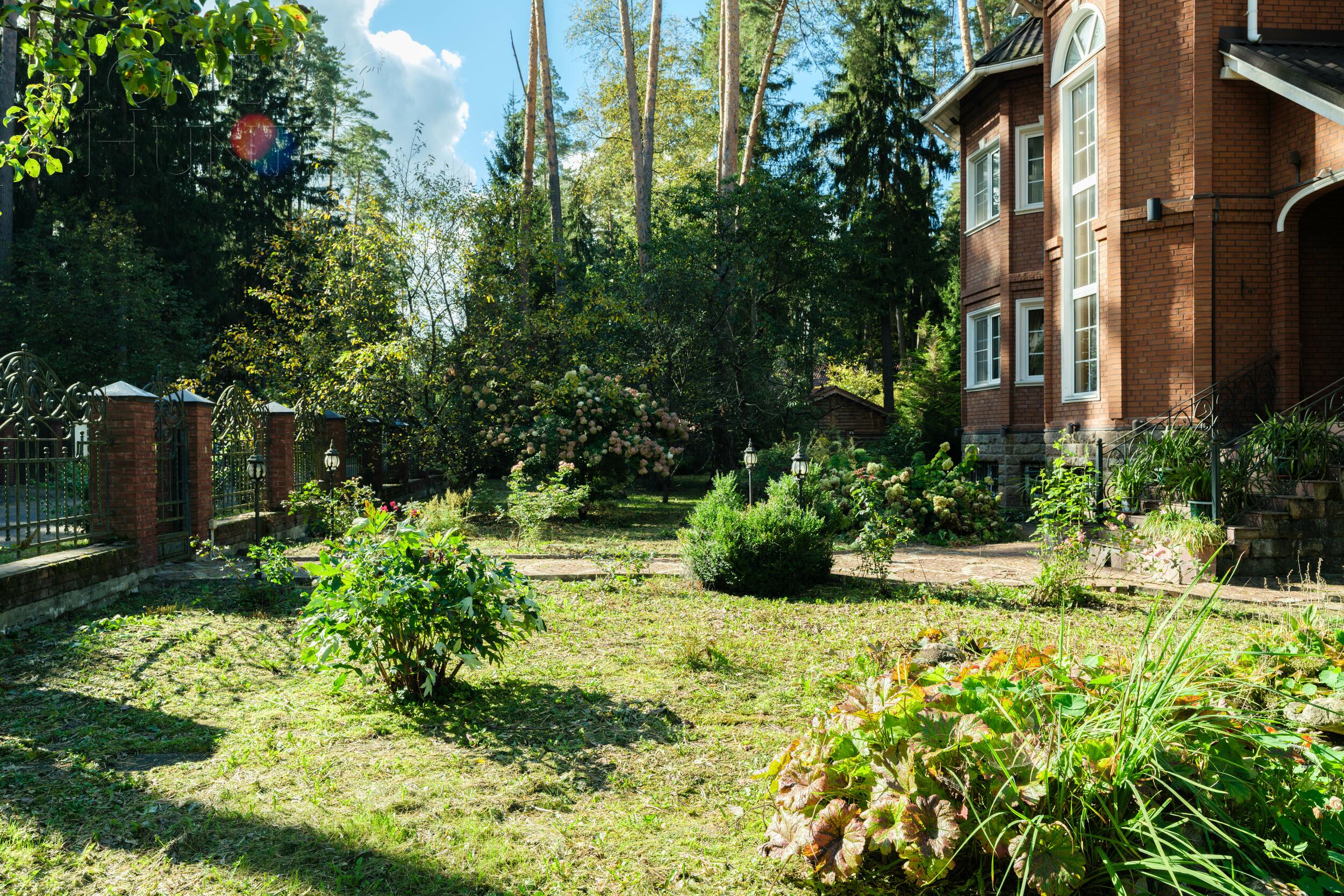 2-этажный коттедж 444 м² с отделкой