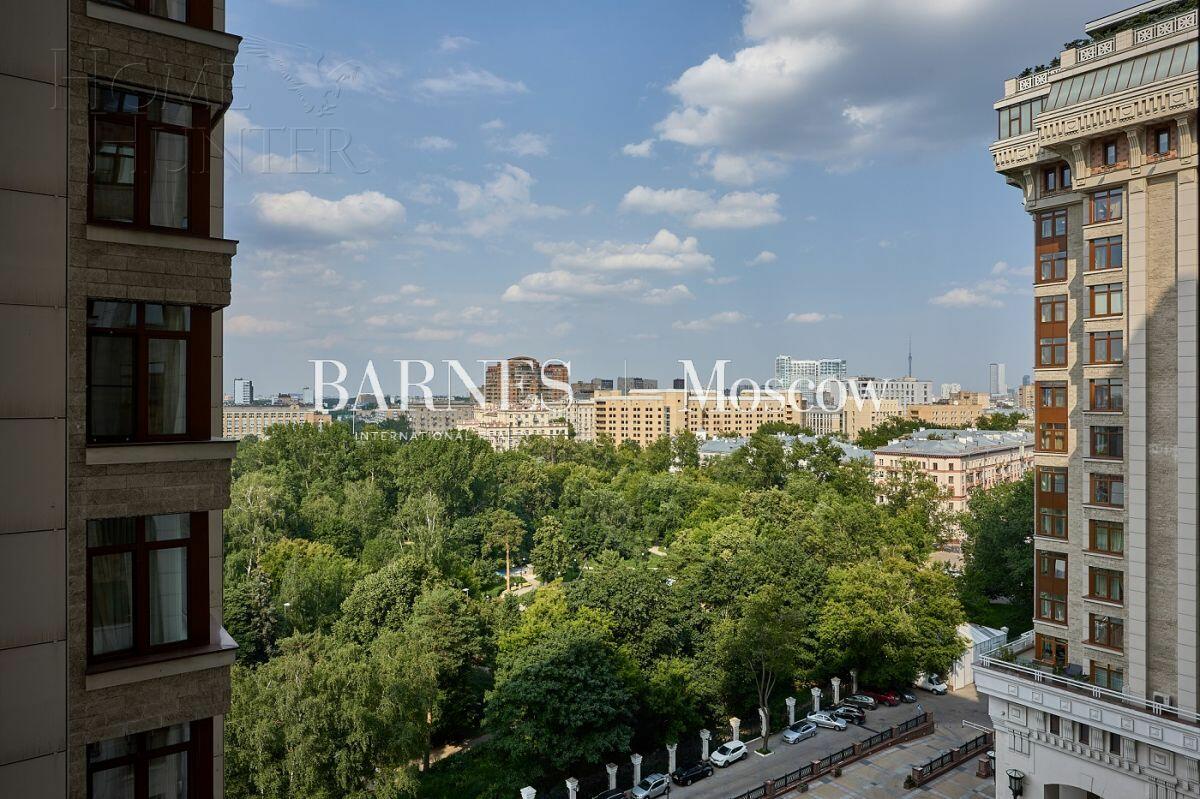 4-КОМН. КВАРТИРА С ОТДЕЛКОЙ 177.6 М² НА 10 ЭТАЖЕ