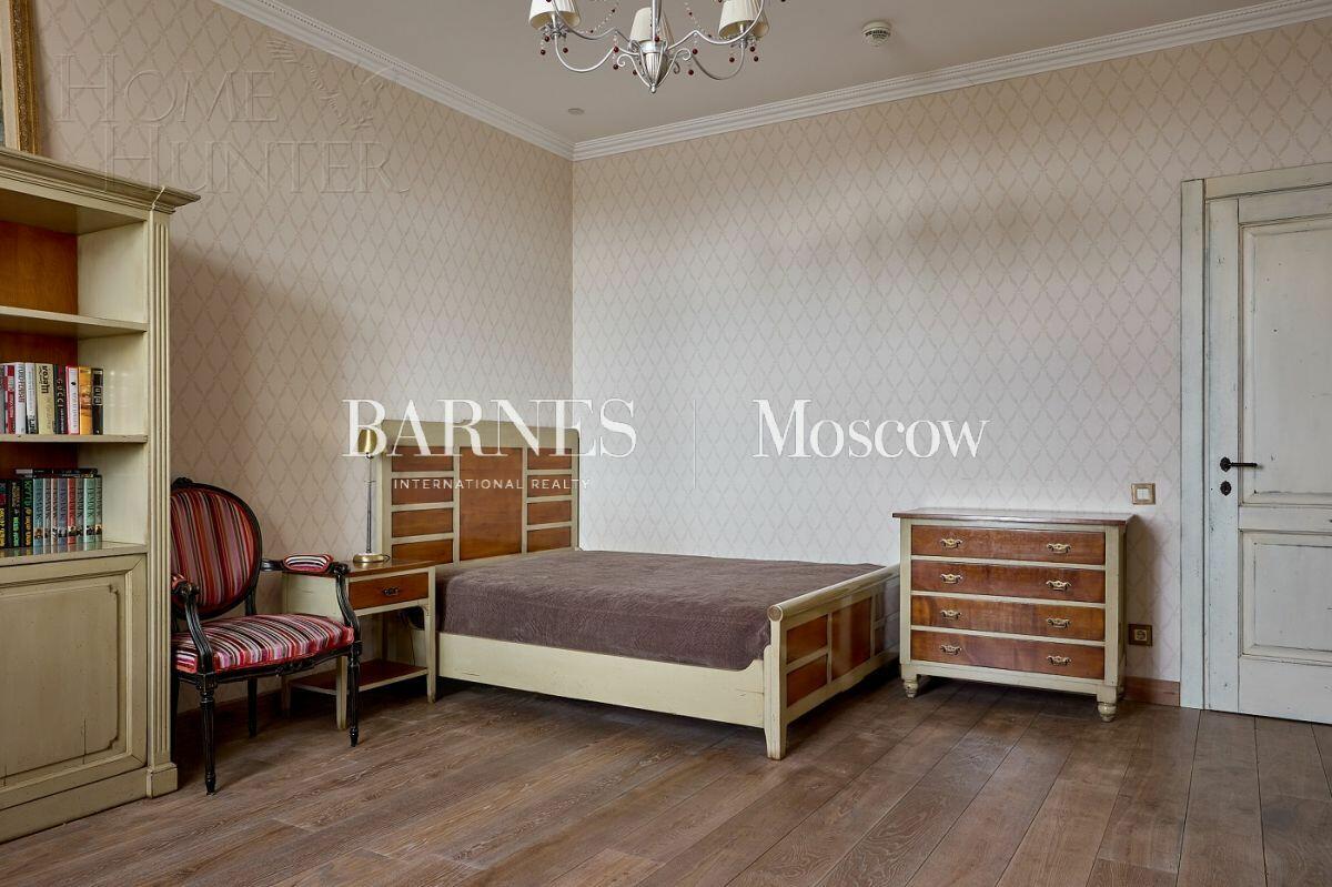 4-КОМН. КВАРТИРА С ОТДЕЛКОЙ 177.6 М² НА 10 ЭТАЖЕ