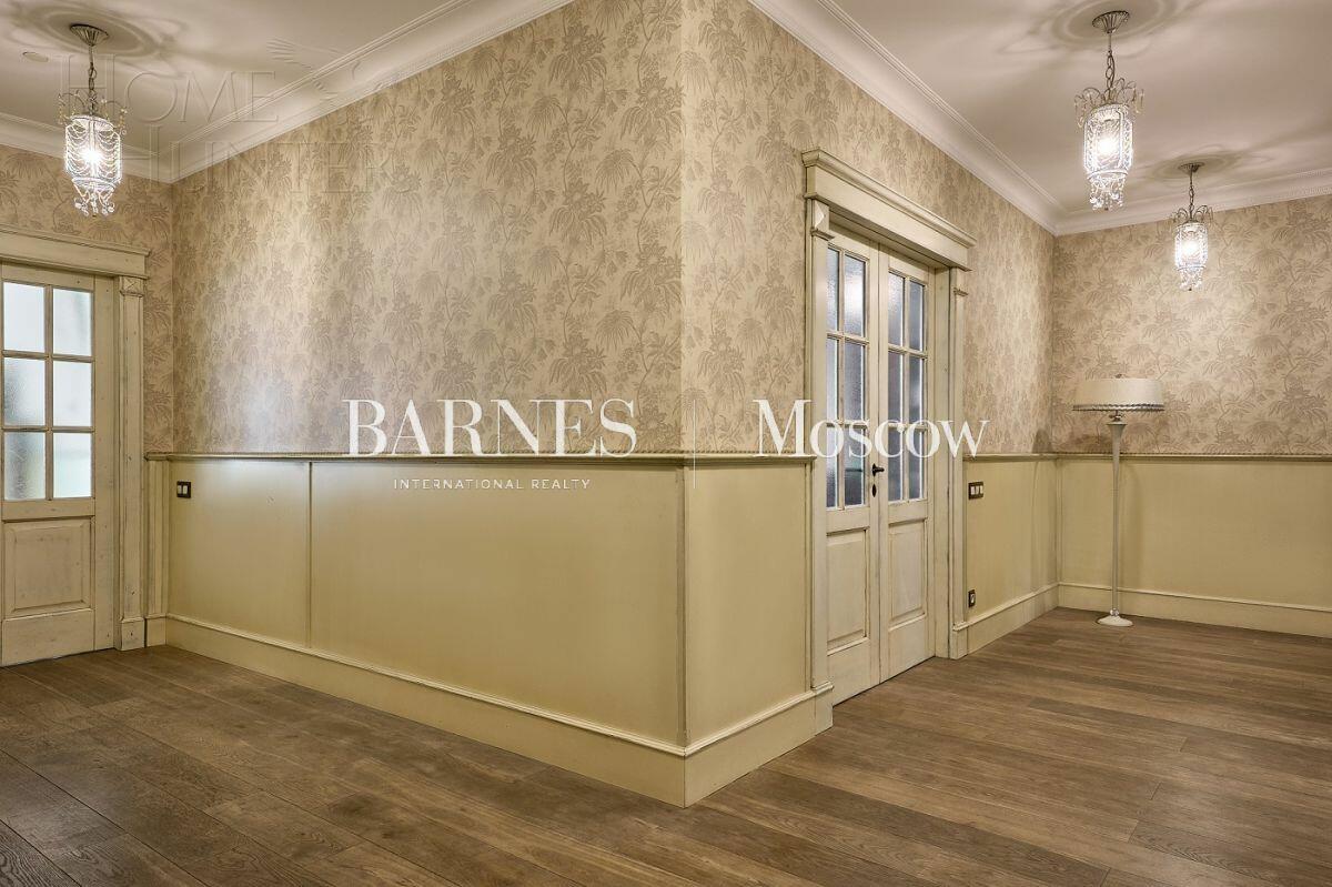 4-КОМН. КВАРТИРА С ОТДЕЛКОЙ 177.6 М² НА 10 ЭТАЖЕ