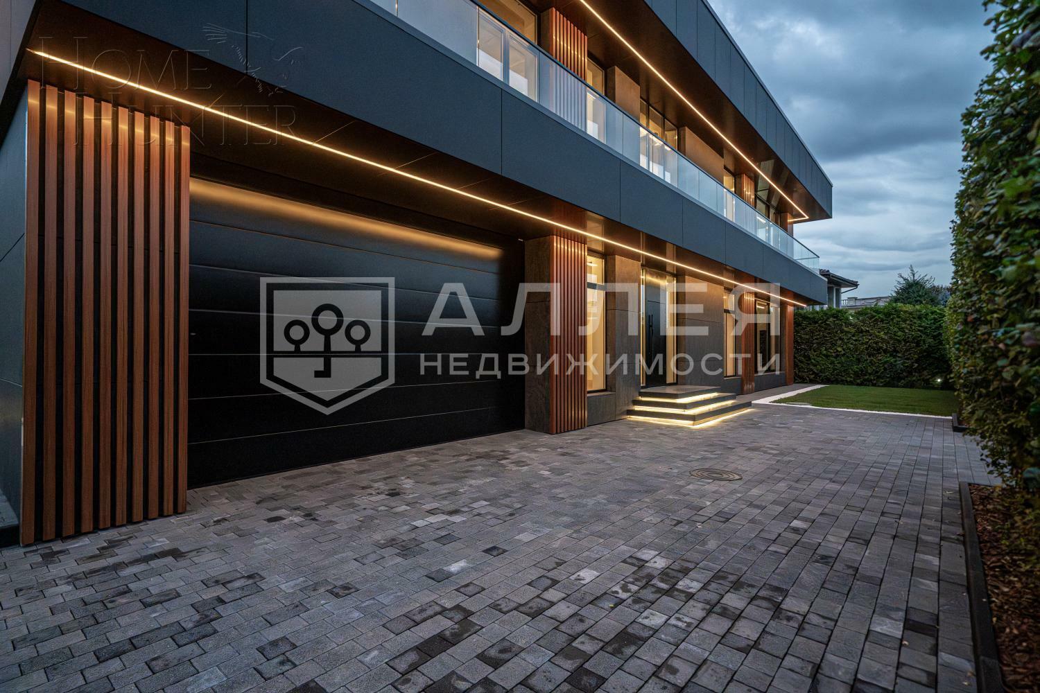 3-этажный коттедж 1 223 м² без отделки