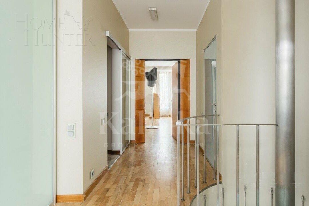 2-УРОВНЕВАЯ КВАРТИРА С ОТДЕЛКОЙ 246 М² НА 4 ЭТАЖЕ