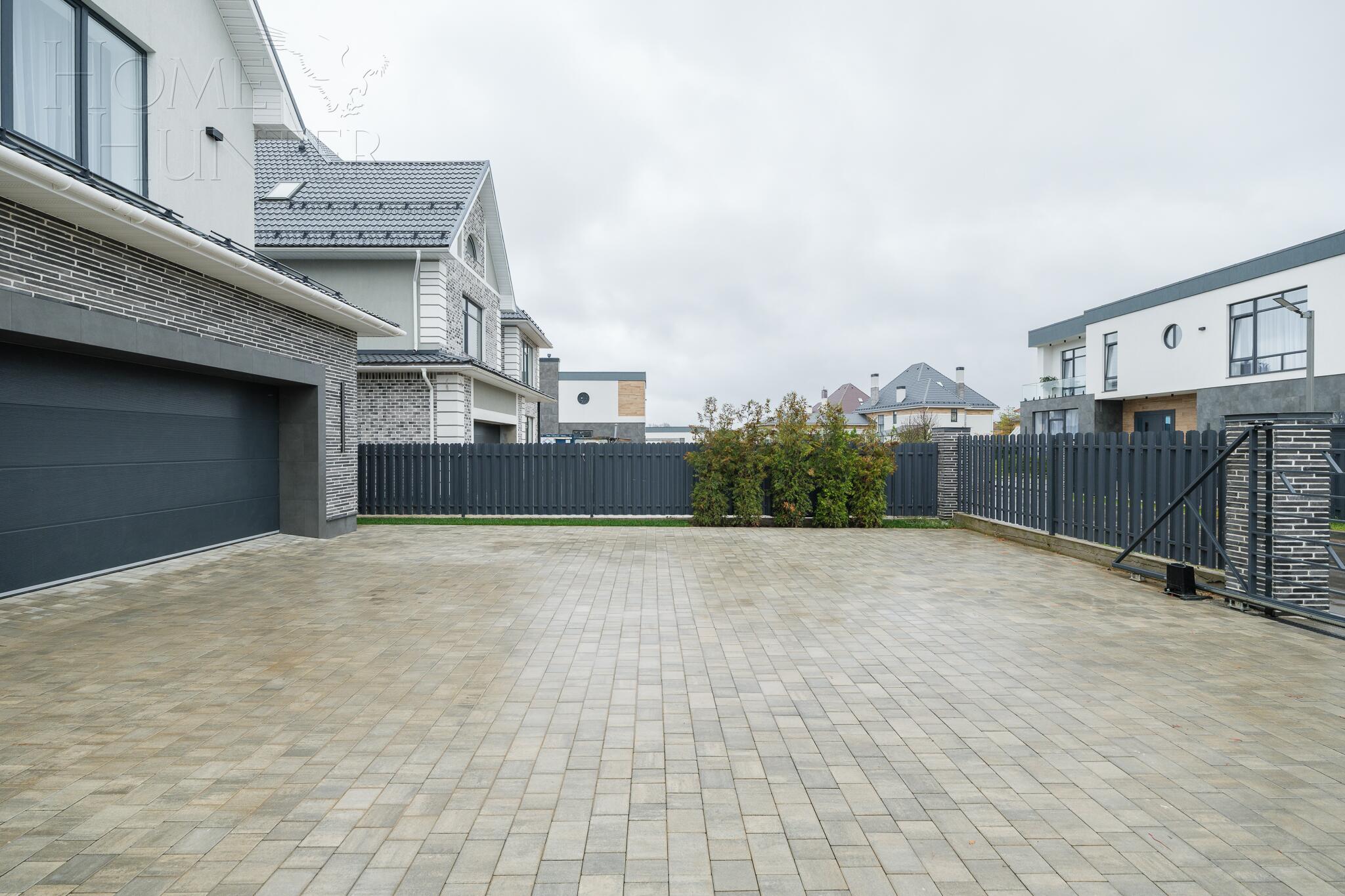 2-этажный коттедж 439 м² с отделкой