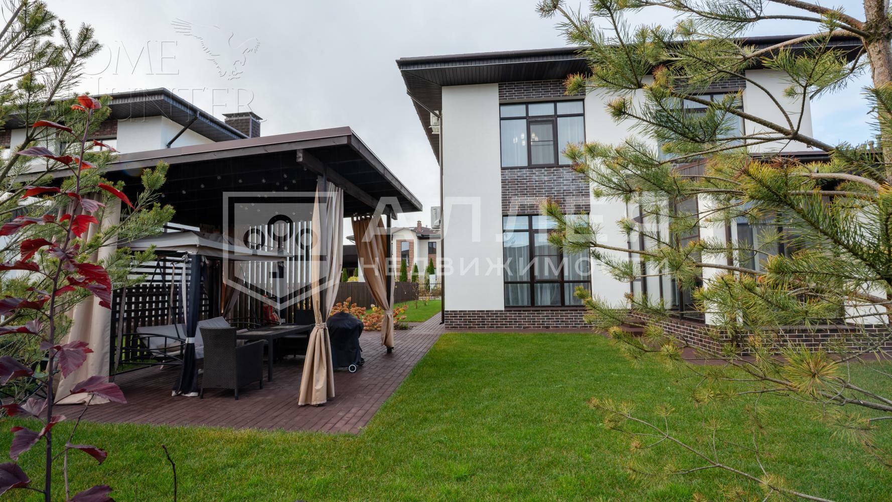 2-этажный коттедж 241 м² с отделкой