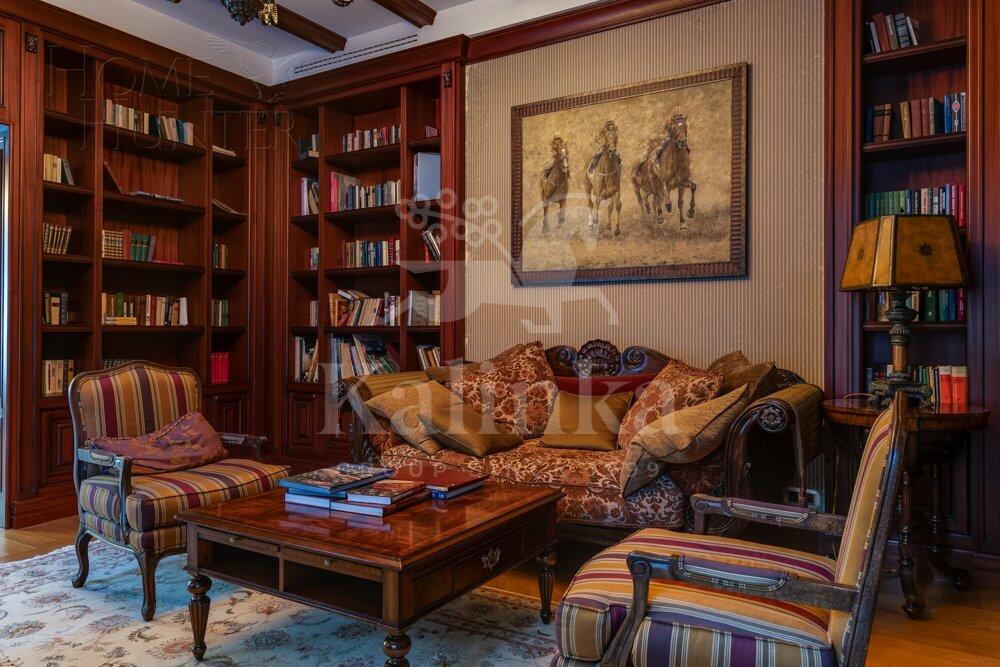 2-этажный коттедж 2 800 м² с отделкой