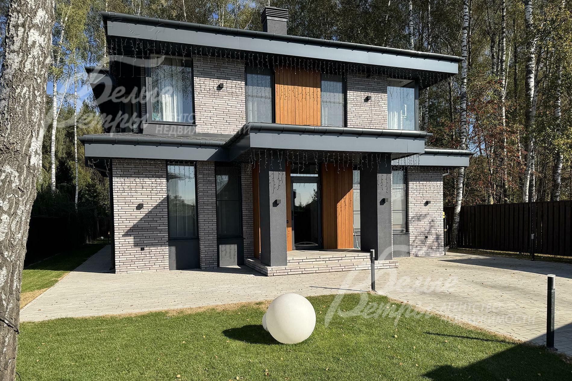 2-этажный коттедж 222 м² с отделкой