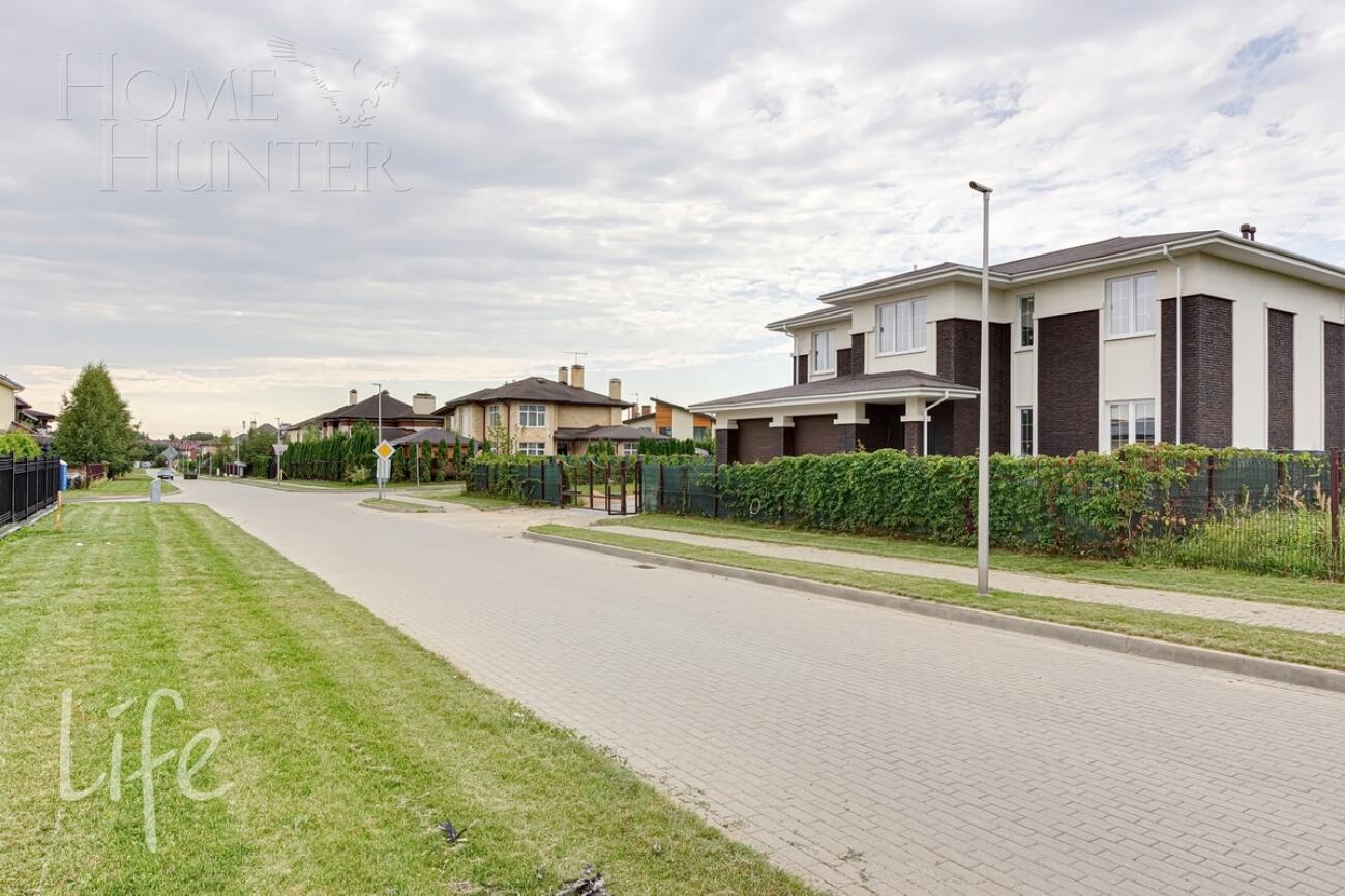 2-этажный коттедж 400 м² без отделки