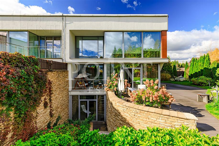 2-этажный коттедж 390 м² с отделкой