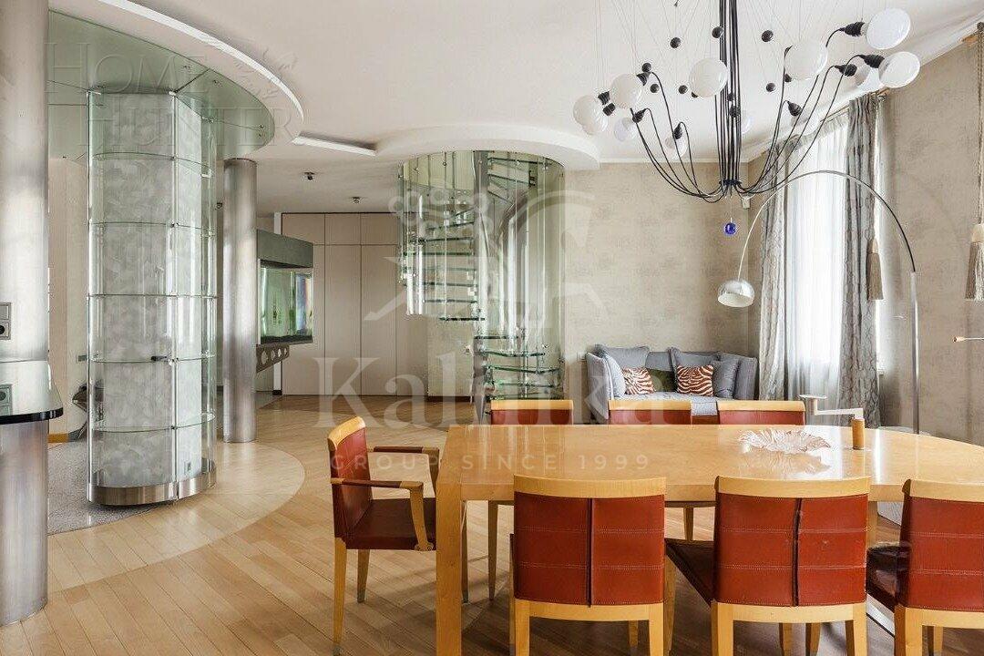 2-УРОВНЕВАЯ КВАРТИРА С ОТДЕЛКОЙ 246 М² НА 4 ЭТАЖЕ