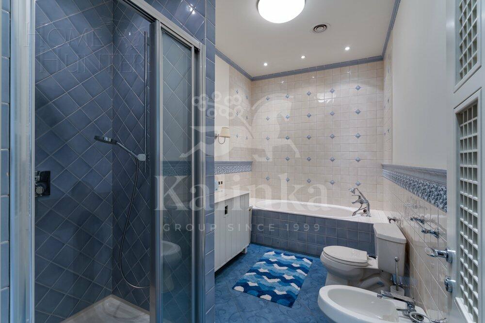 2-этажный коттедж 2 800 м² с отделкой