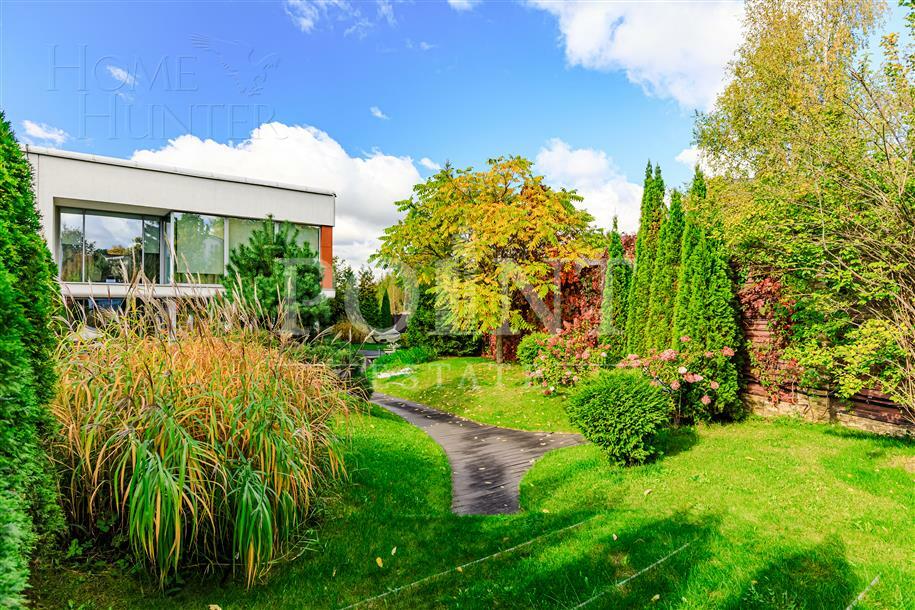 2-этажный коттедж 390 м² с отделкой