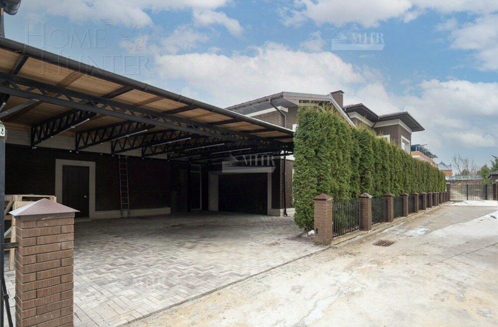 2-этажный коттедж 750 м² без отделки