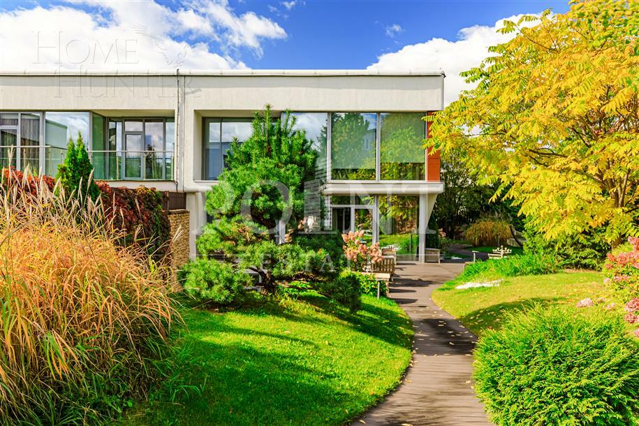 2-этажный коттедж 390 м² с отделкой