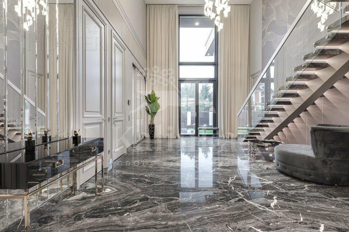 2-этажный коттедж 1 371 м² с отделкой