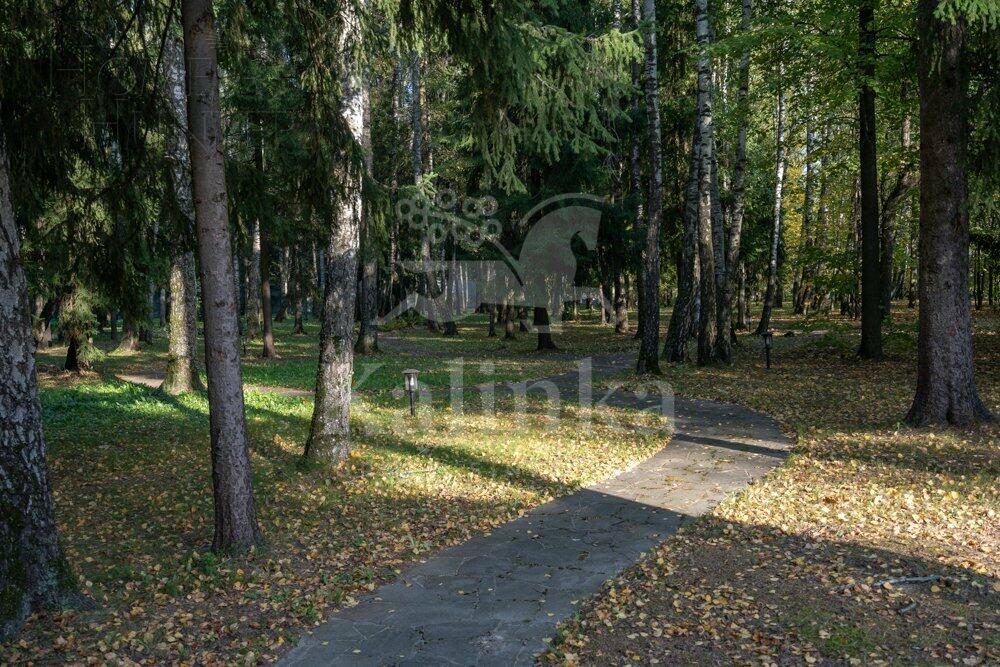 2-этажный коттедж 2 800 м² с отделкой