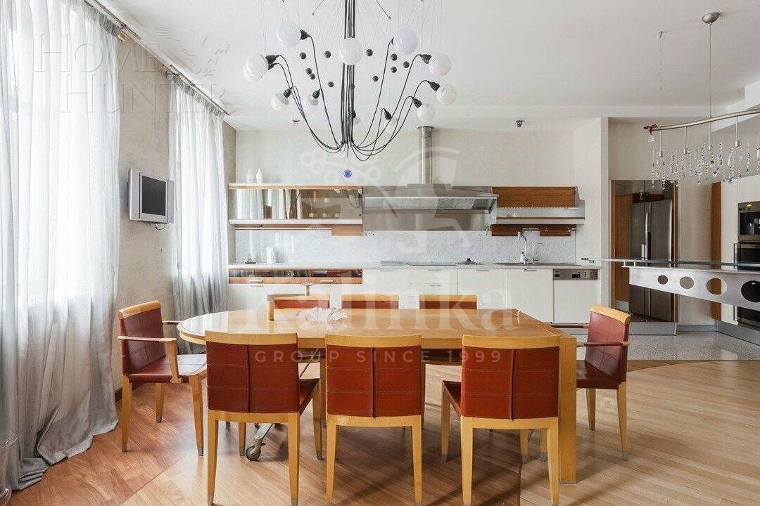 2-УРОВНЕВАЯ КВАРТИРА С ОТДЕЛКОЙ 246 М² НА 4 ЭТАЖЕ